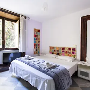  Habitación en casa particular Amuni Italia